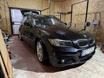 Czarny Używany 2009 BMW 335 Kombi | 50 000 zł