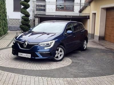 Niebieski ciemny (metalik) Używany 2017 Renault Mégane GrandTour Kombi | 29 900 zł (Dobra cena)