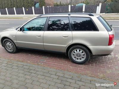 Beżowy Używany 1999 Audi A4 Kombi | 6000 zł (Dość drogi)