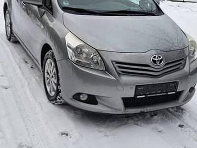 Używany Toyota Verso 2011 Minivan