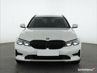 Używany BMW 318 156 KM (114 kW) 2022 Biały Kombi