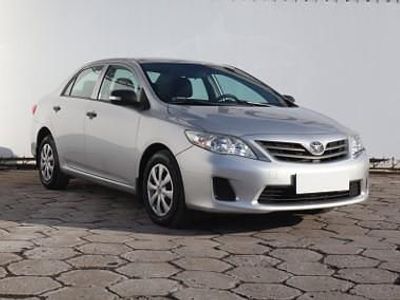 Używany Toyota Corolla 132 KM (97 kW) 2011 Srebrny Sedan/Limuzyna