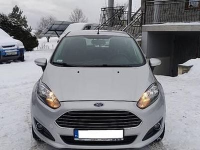 Używany Ford Fiesta 2013 Srebrny Hatchback