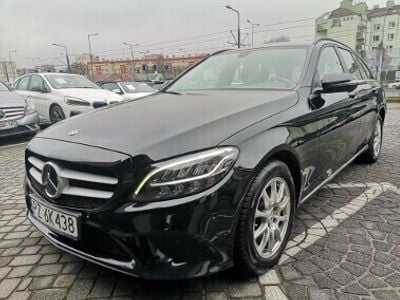 Mercedes E200