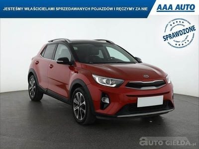 Używany Kia Stonic 120 KM (88 kW) 2018 Czerwony SUV