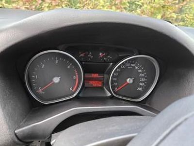 używany Ford Mondeo VI rodzinny, pojemny i dynamiczny