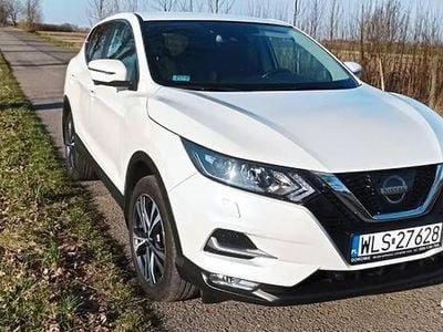 Biały Używany 2018 Nissan Qashqai SUV | 54 000 zł (Uczciwa cena)
