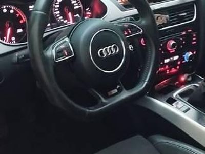 Biały Używany 2012 Audi A4 Competition Kombi | 37 500 zł (Uczciwa cena)