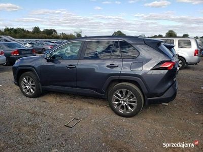Szary Używany 2020 Toyota RAV4 Premium SUV | 65 000 zł