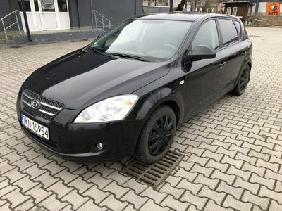 używany Kia Ceed 1.6dm 90KM 2007r. 220 000km