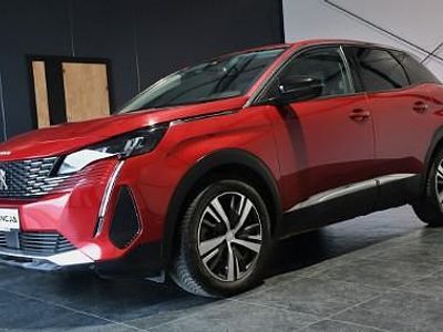 używany Peugeot 3008 1.2dm 130KM 2023r. 93 000km