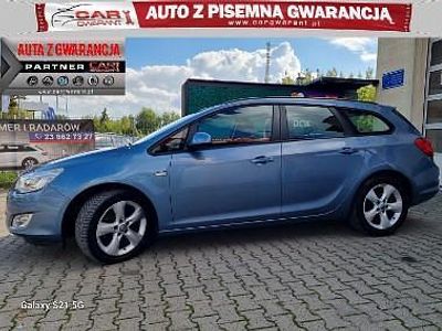 Niebieski Używany 2011 Opel Astra Kombi | 23 900 zł (Dość drogi)