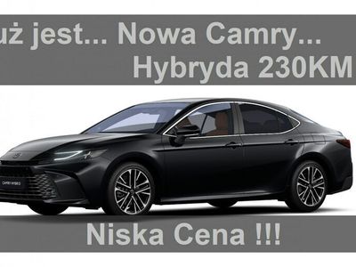 Używany Toyota Camry Executive 230 KM (169 kW) 2024 Srebrny Sedan/Limuzyna