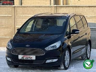 Czarny Używany 2018 Ford Galaxy Titanium X Minivan | 67 850 zł (Uczciwa cena)