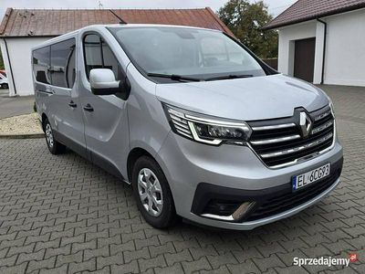 Srebrny Używany 2021 Renault Trafic Minivan | 93 900 zł (Drogi)