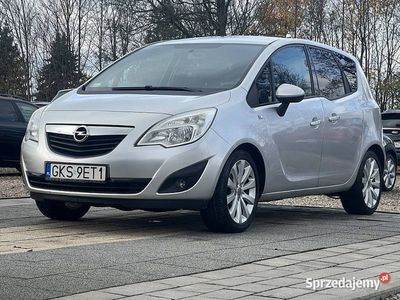 używany Opel Meriva 1.4dm 120KM 2010r. 174 000km