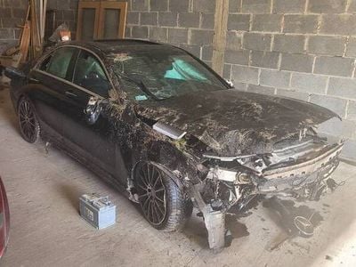 Używany Mercedes C300 180 KM (132 kW) 2015 Czarny Sedan/Limuzyna