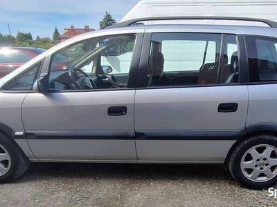 używany Opel Zafira 1.8 16 v