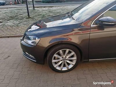 Brązowy Używany 2013 VW Passat Kombi | 35 500 zł (Uczciwa cena)