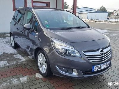 Szary Używany 2016 Opel Meriva Minivan | 25 900 zł (Uczciwa cena)