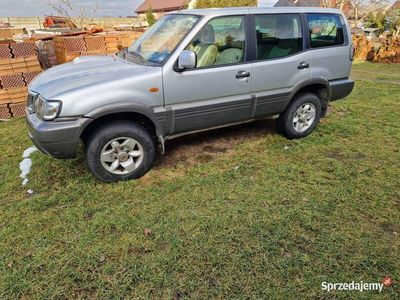 Używany Nissan Terrano 2002 Srebrny SUV