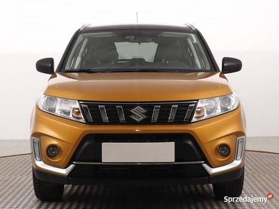 Złoty Używany 2019 Suzuki Vitara SUV | 66 999 zł (Dość drogi)