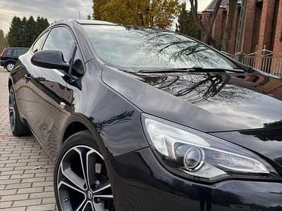 Używany Opel Astra GTC 2012 Czarny Coupe