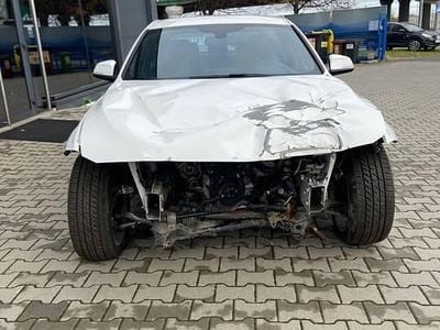 BMW 330e
