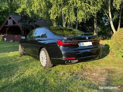 BMW 740