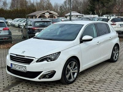 Używany Peugeot 308 131 KM (96 kW) 2017 Biały Hatchback