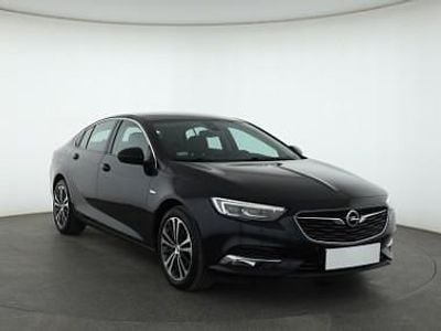 Używany Opel Insignia 165 KM (121 kW) 2019 Niebieski Hatchback