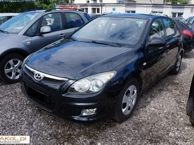 Czarny (metalik) Używany 2010 Hyundai i30 Sedan/Limuzyna | 21 900 zł