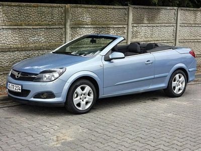 Używany Opel Astra Cabriolet 105 KM (77 kW) 2006 Niebieski (metalik) Kabriolet