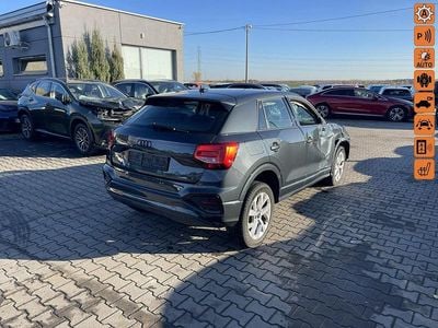 Grafitowy (metalik) Używany 2023 Audi Q2 SUV | 37 900 zł