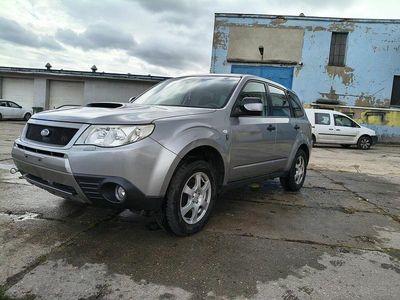 Szary Używany 2010 Subaru Forester SUV | 7900 zł
