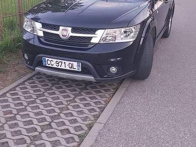 Czarny Używany 2012 Fiat Freemont SUV | 19 500 zł