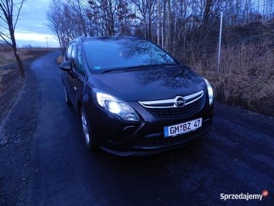 używany Opel Zafira C 2.0 CDTi 130 km 2012 rok