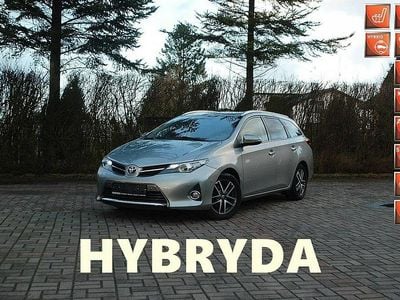 Szary (metalik) Używany 2015 Toyota Auris Hybrid Kombi | 49 500 zł (Uczciwa cena)