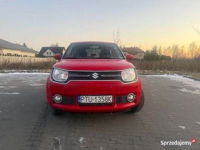 Używany Suzuki Ignis 90 KM (66 kW) 2017 Czerwony Sedan/Limuzyna