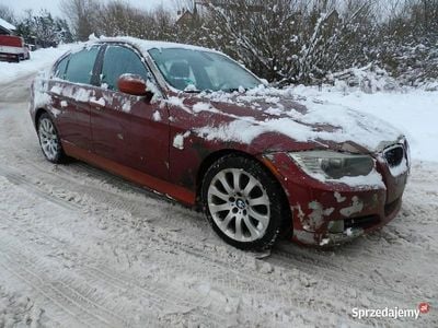 Bordowy Używany 2011 BMW 328 Sedan/Limuzyna | 16 900 zł
