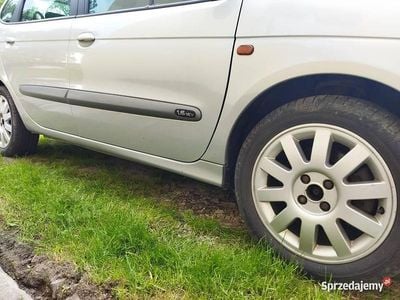 Srebrny Używany 2002 Renault Scénic Minivan | 6000 zł (Drogi)