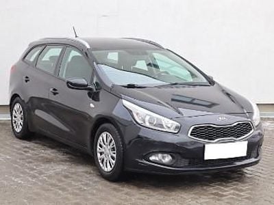 Używany Kia Ceed 99 KM (72 kW) 2014 Czarny Hatchback