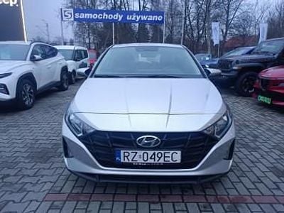Srebrny Używany 2022 Hyundai i20 Hatchback | 56 900 zł (Uczciwa cena)