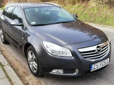Używany Opel Insignia 160 KM (117 kW) 2009 Grafitowy (metalik) Sedan/Limuzyna