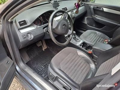 Szary Używany 2011 VW Passat Kombi | 26 000 zł (Drogi)