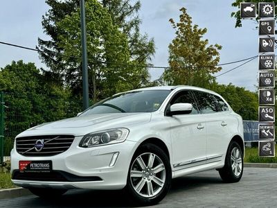 Biały Używany 2016 Volvo XC60 SUV | 64 900 zł (Uczciwa cena)