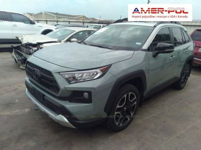 używany Toyota RAV4 2019, 2.5L, 4x4, po gradobiciu