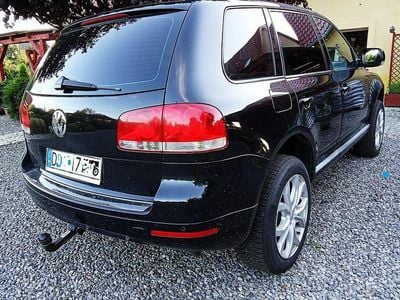 Czarny Używany 2005 VW Touareg SUV | 21 000 zł (Uczciwa cena)