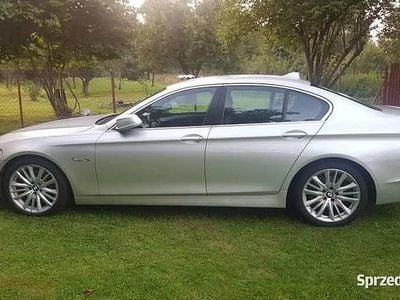 Używany BMW 535 2010 Srebrny Sedan/Limuzyna