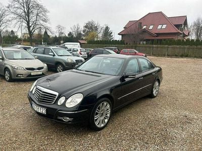 Czarny Używany 2007 Mercedes E280 Sedan/Limuzyna | 27 000 zł
